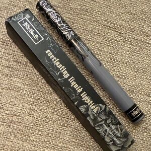Kat Von D Everlasting Liquid Lipstick in Dagger - Original Formula 0.22fl.oz NEW